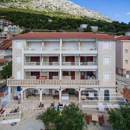 Apartment Tihomir Musac Omis