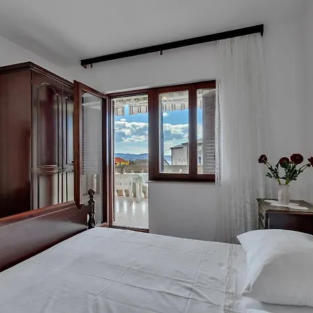 Tihomir Musac Apartment *