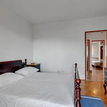 Tihomir Musac Apartment *