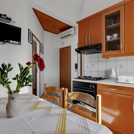 Apartman Tihomir Musac Omis