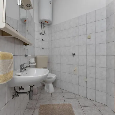 Tihomir Musac Apartment Omis