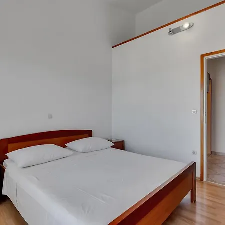 Apartment Tihomir Musac Omis