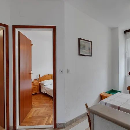 Tihomir Musac Apartment